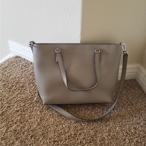 Tory Burch Theta Large Tote - Picture 2 of 9